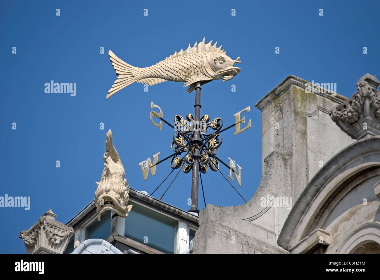 Weathervane weathervanes hires stock photography and images Alamy