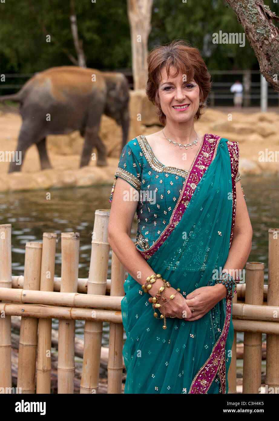 Dr Susie Boardman, Chief Executive of Twycross Zoo pictured during the opening of the Uda Walawe Asian walkway. Stock Photo