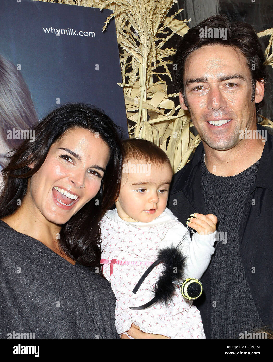 Angie Harmon, Jason Sehorn and Emery Hope Sehorn Angie Harmon unveils