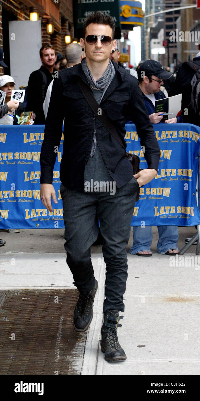 Chester Bennington outside the Ed Sullivan Theater for the 'Late Show ...