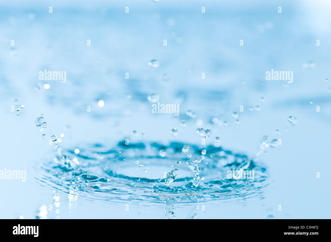 Water splash Stock Photo - Alamy