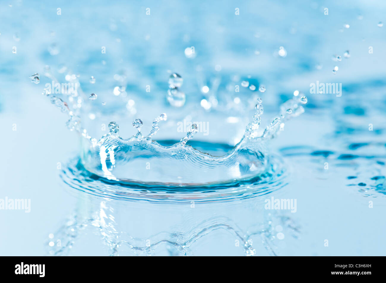 Water splash Stock Photo - Alamy