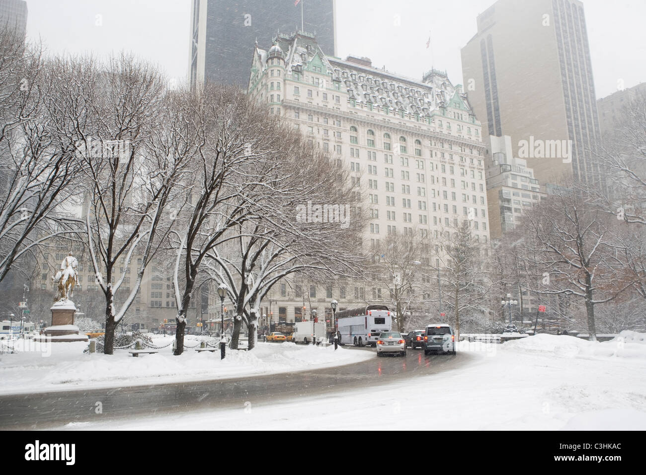 USA, New York City, Manhattan, street scene in winter Stock Photo