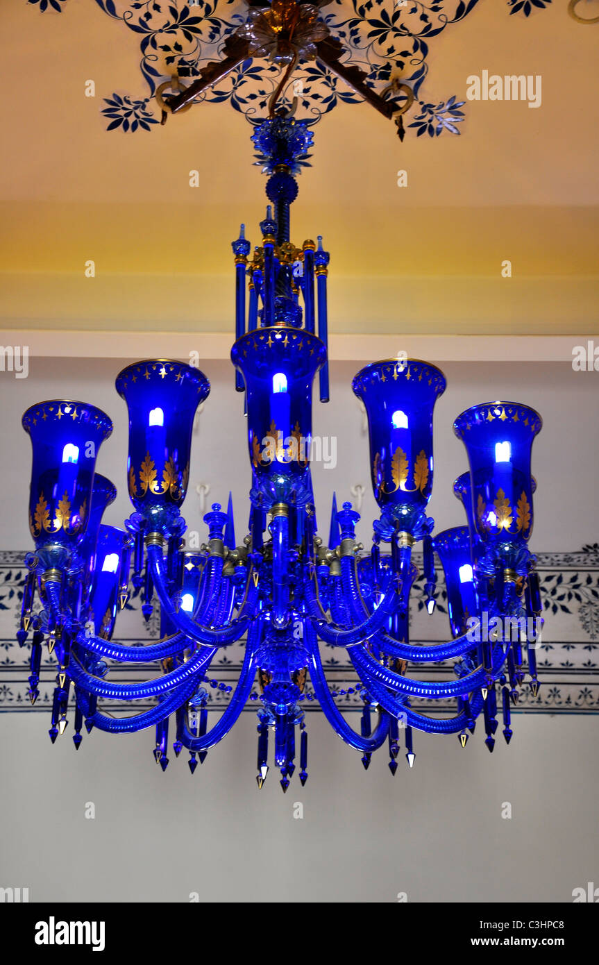 Palace chandelier india hires stock photography and images Alamy