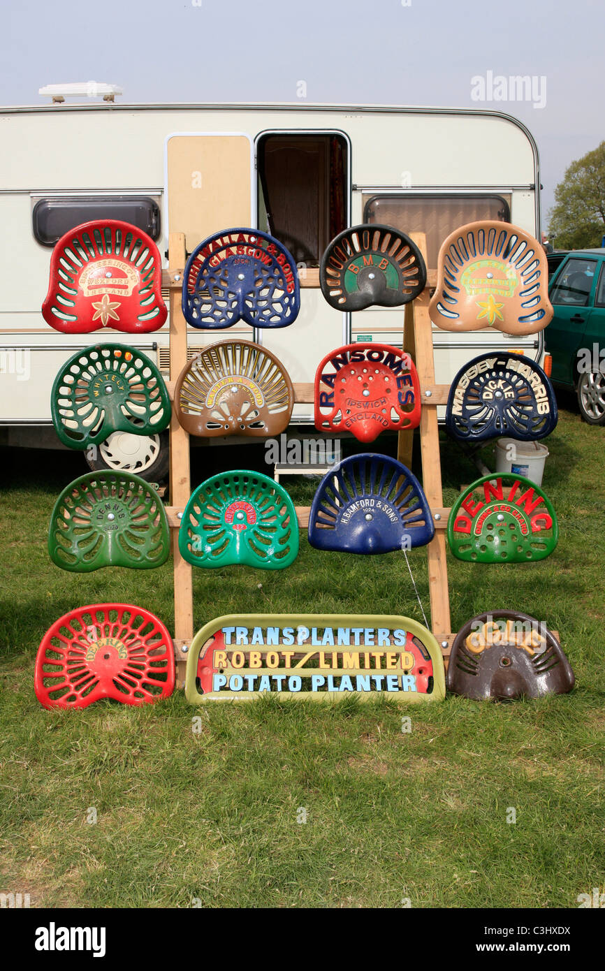 Old Tractor Seat Stock Photos & Old Tractor Seat Stock Images - Alamy