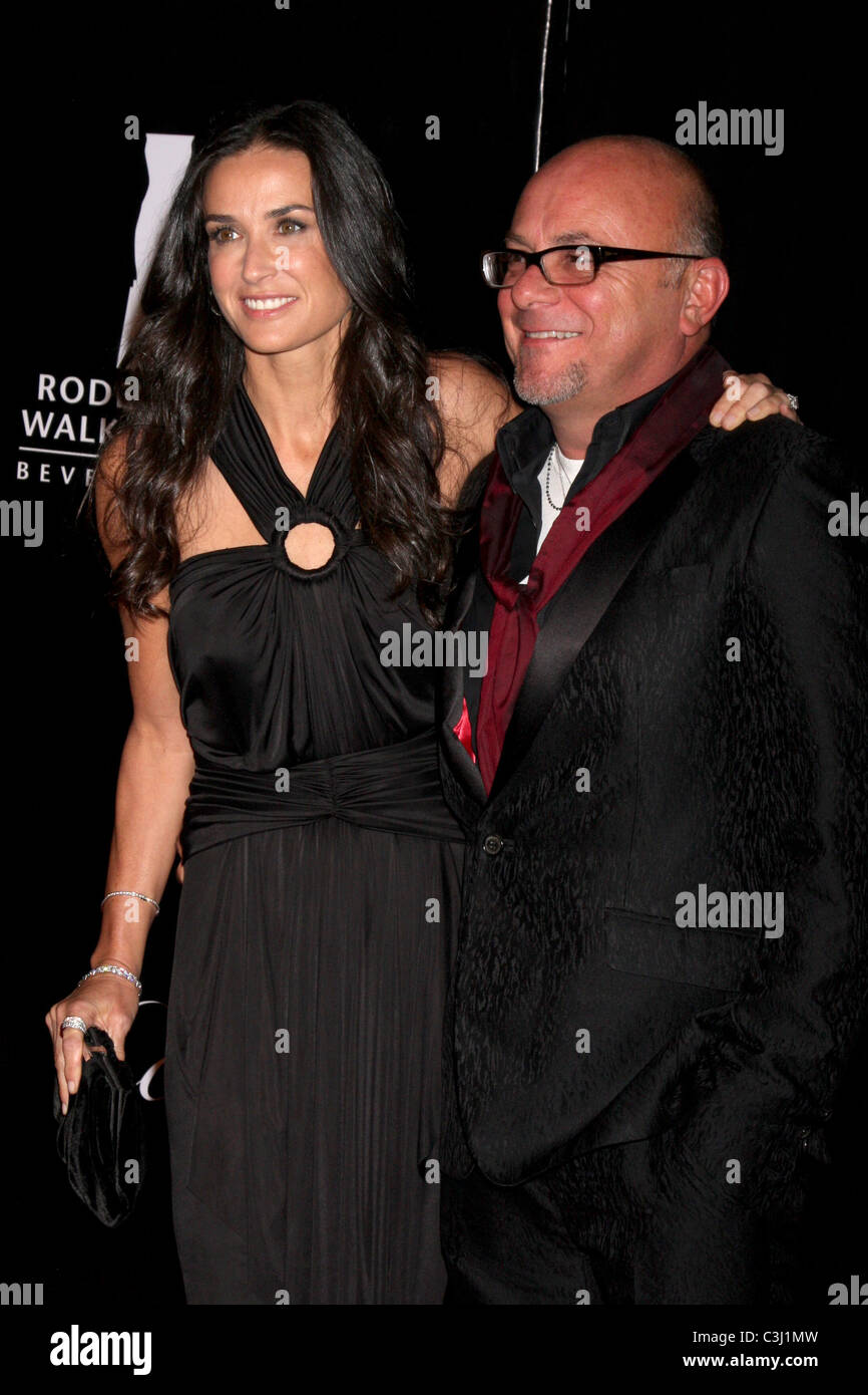 Demi Moore and guest Rodeo Drive Walk Of Style Award held on Rodeo ...