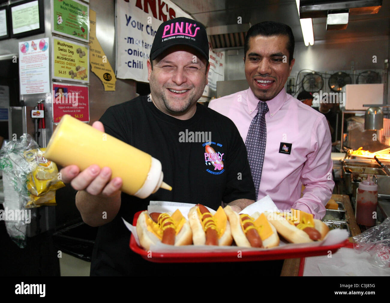 Jason Alexander serves hot dogs at Pink's Hot Dogs Los Angeles