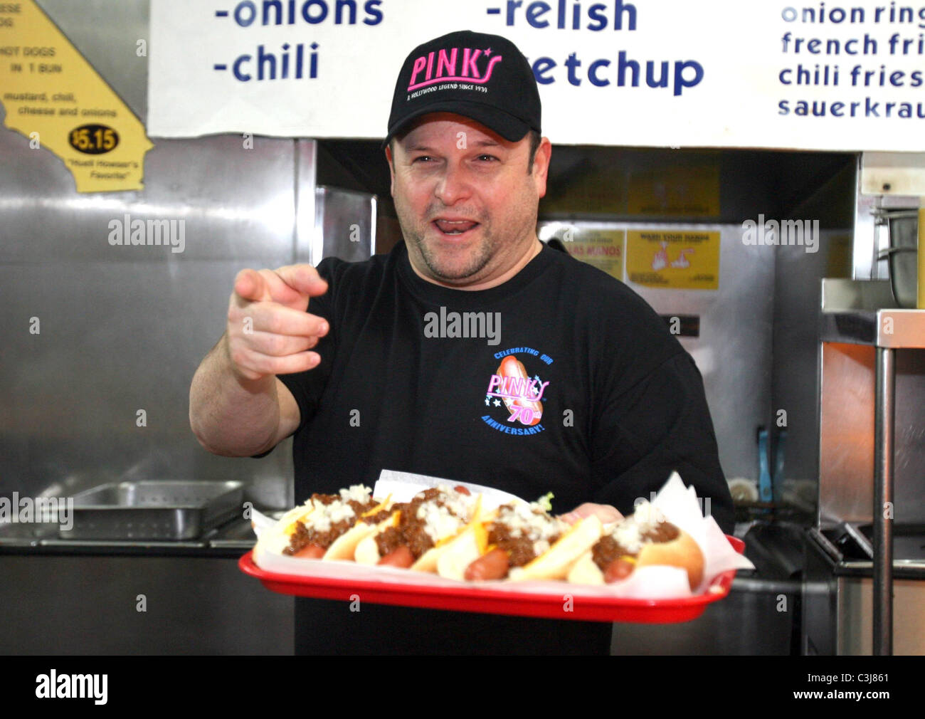 Jason Alexander serves hot dogs at Pink's Hot Dogs Los Angeles