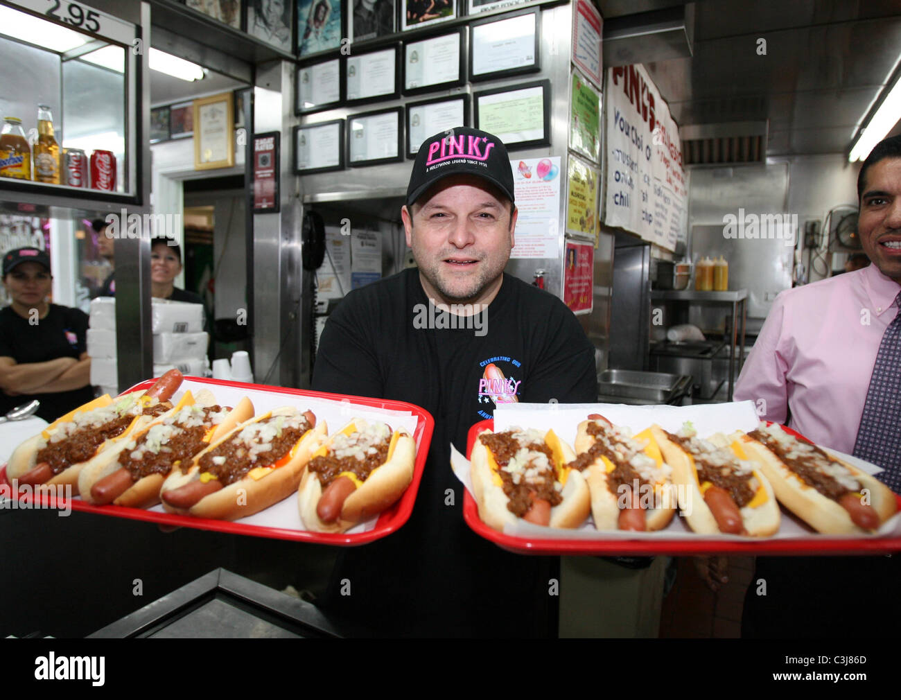 Jason Alexander serves hot dogs at Pink's Hot Dogs Los Angeles
