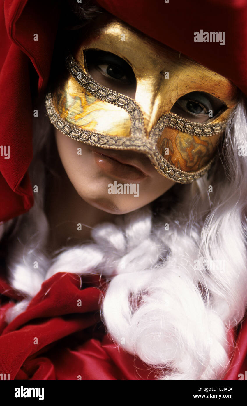 Mannequin in carnival costume hi-res stock photography and images - Alamy
