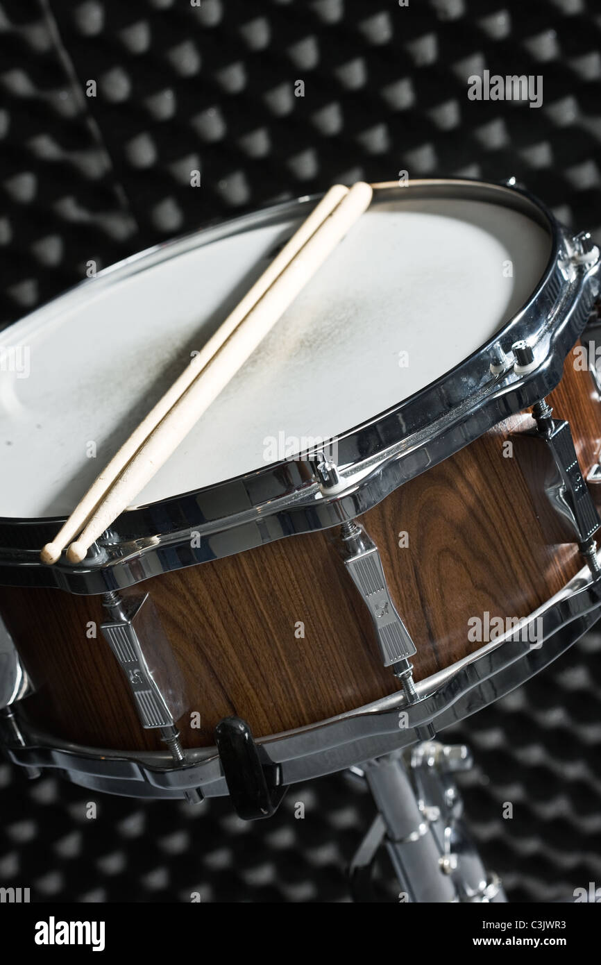 Drum Wallpaper High Resolution Stock Photography And Images Alamy Drum Wallpaper High Resolution Stock Photography And Images Alamy