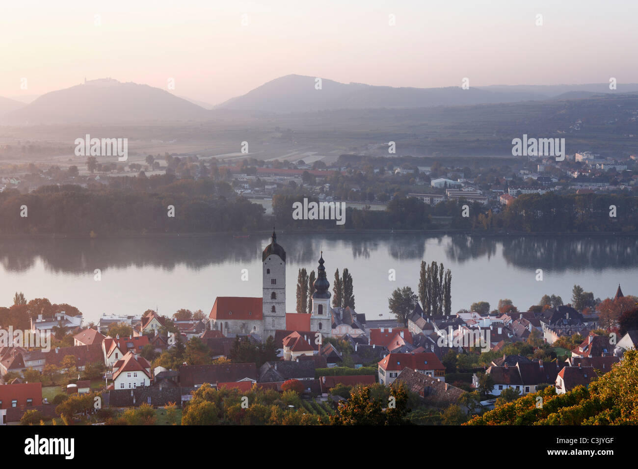 Austria, Lower Austria, Waldviertel, Wachau, Stein an der donau, View of  Danube river and buildings Stock Photo