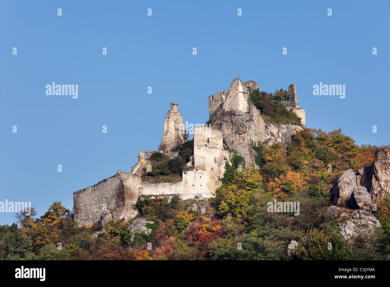 Ruin of duernstein hi-res stock photography and images - Alamy