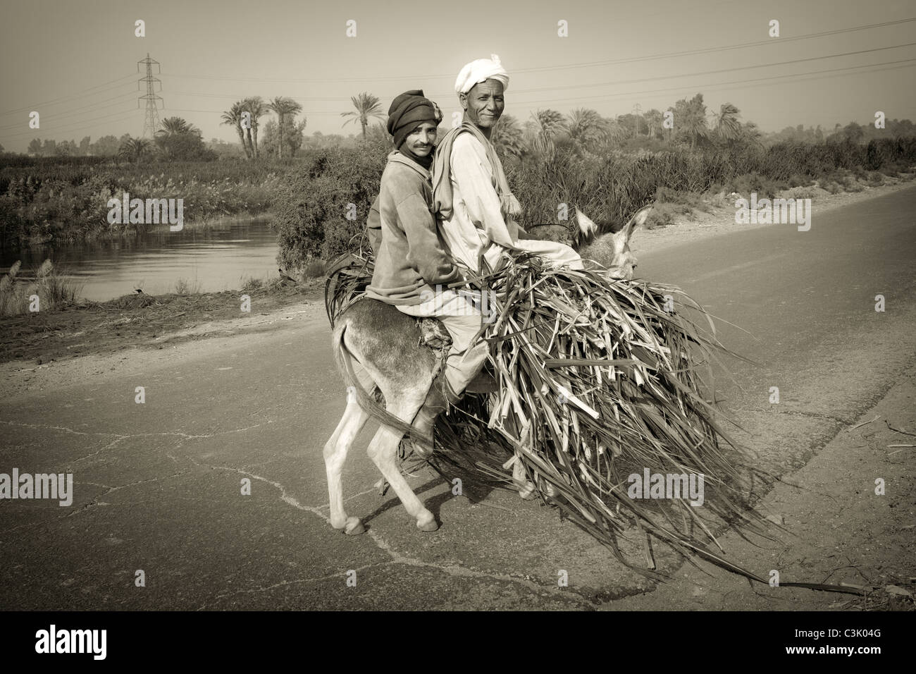 Egyptian men hi-res stock photography and images - Alamy