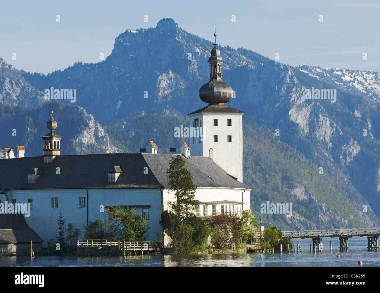 Upper Austria,  View of schloss ort castle at traunsee lake Stock Photo