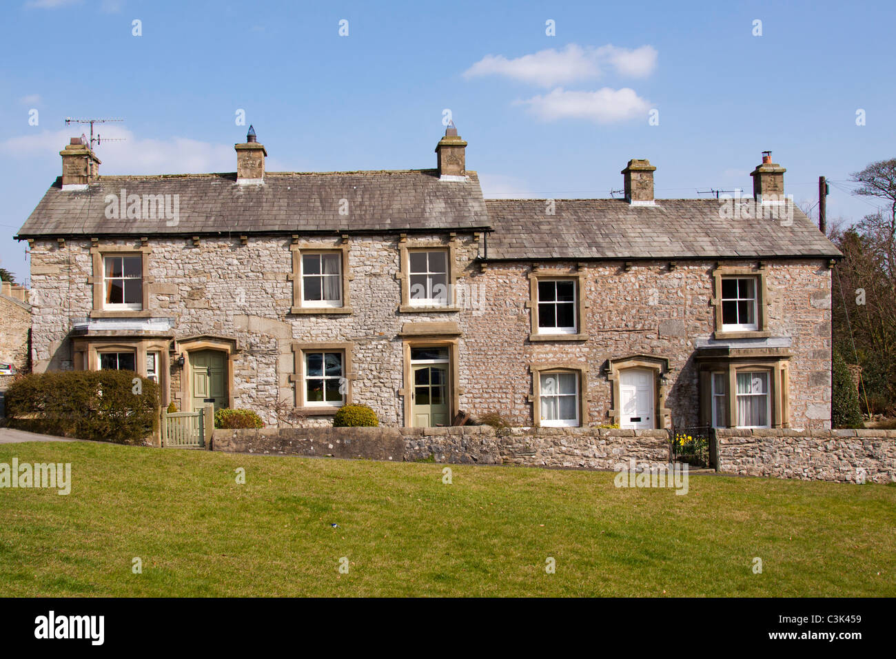 Houses in the village of Austwick, part of the Yorkshire Dales national park, England, UK Stock Photo