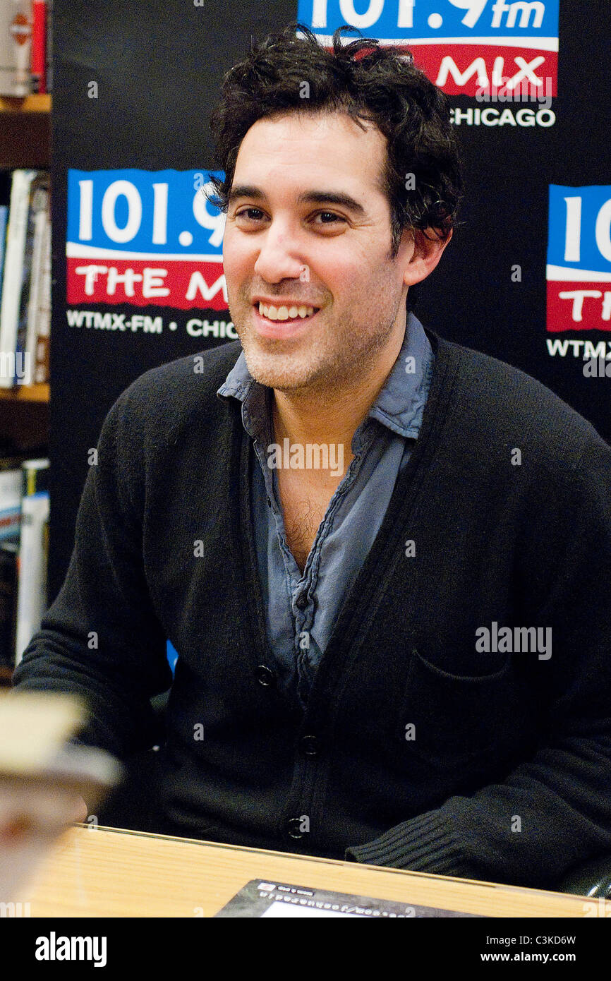 Joshua Radin signs and performs songs from his sophomore release ...