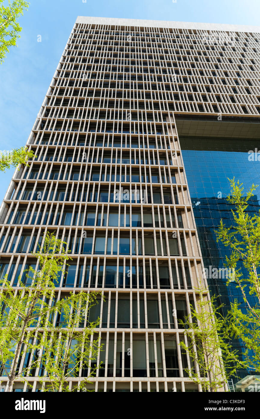 New Poly Plaza, the world's largest glass facade, by Skidmore Owings ...