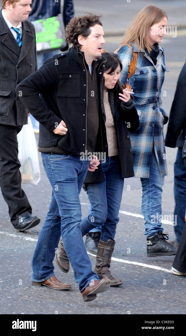 does julianne moore smoke cigarettes Regular smoker Julianne Moore was just on Live with Kelly and Mark now