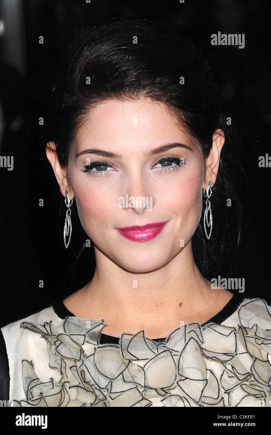 Ashley Greene The Cinema Society & D&G screening of &lsquo;The Twilight Saga