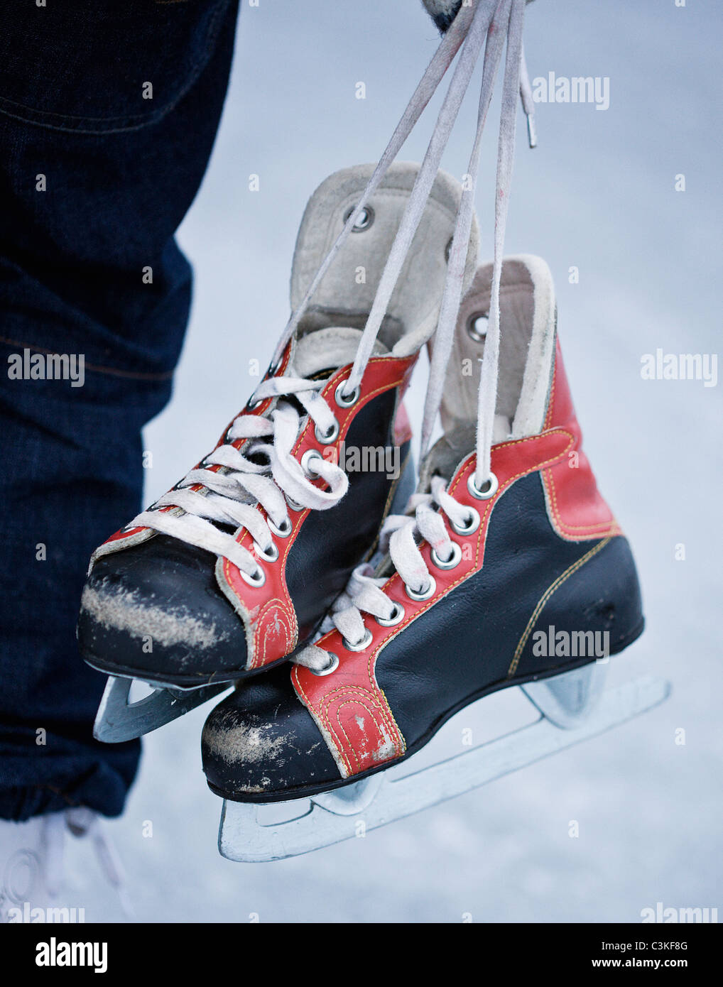 Old Fashioned Men's Ice Hockey Skate Isolated On A White Background Stock  Photo - Alamy