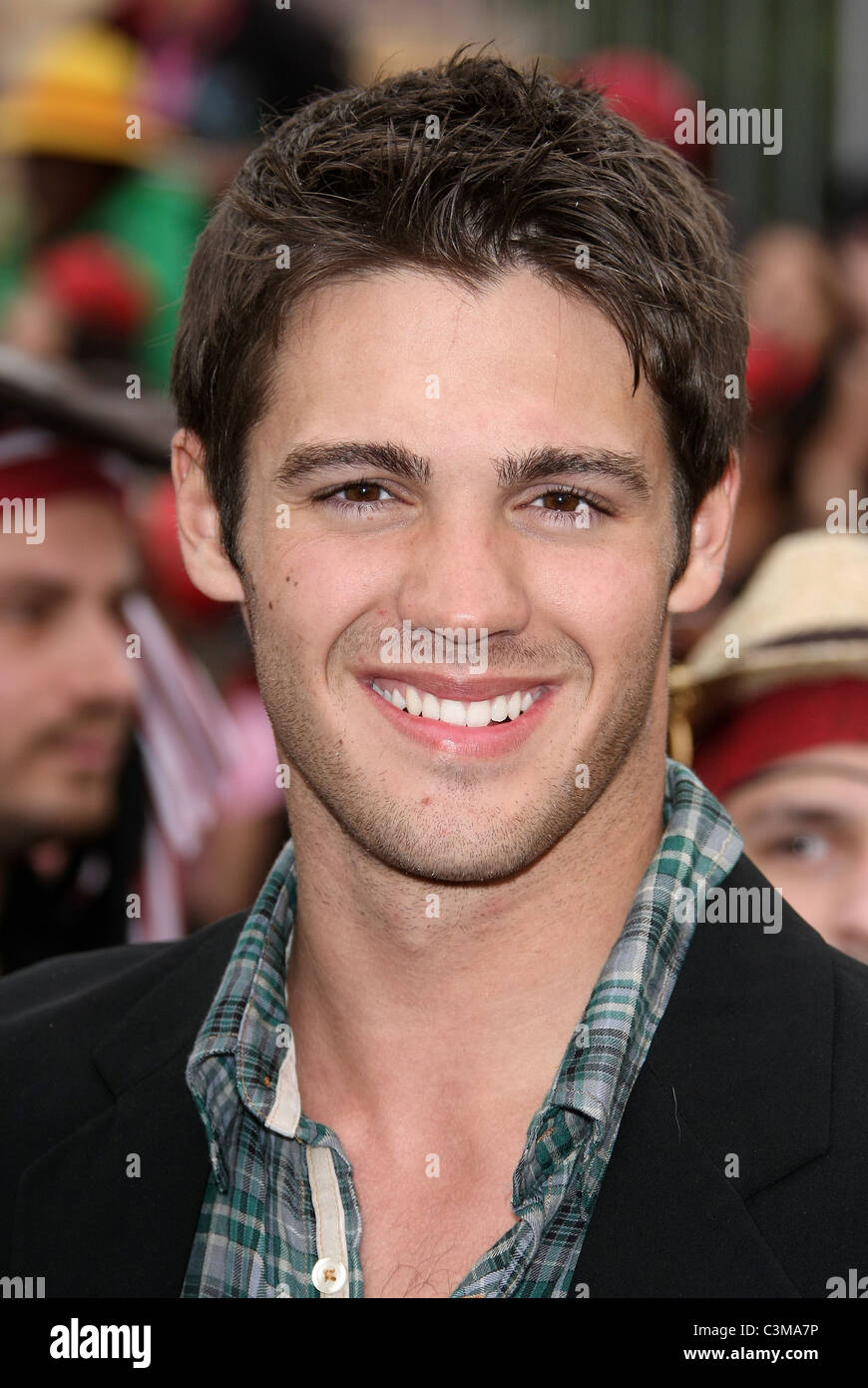 Steven mcqueen hi-res stock photography and images - Alamy, image size:870x1390