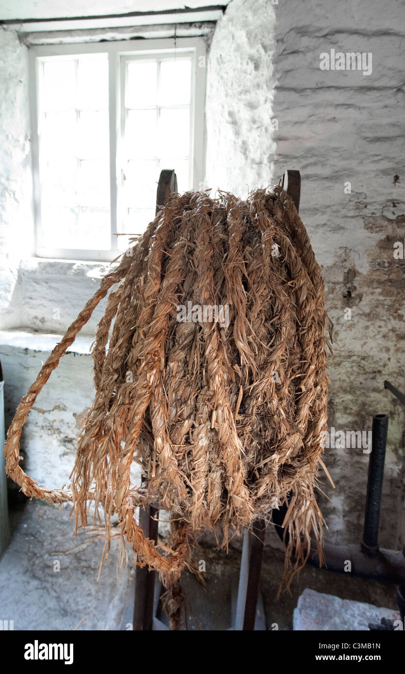 Hanging rope coil hires stock photography and images Alamy