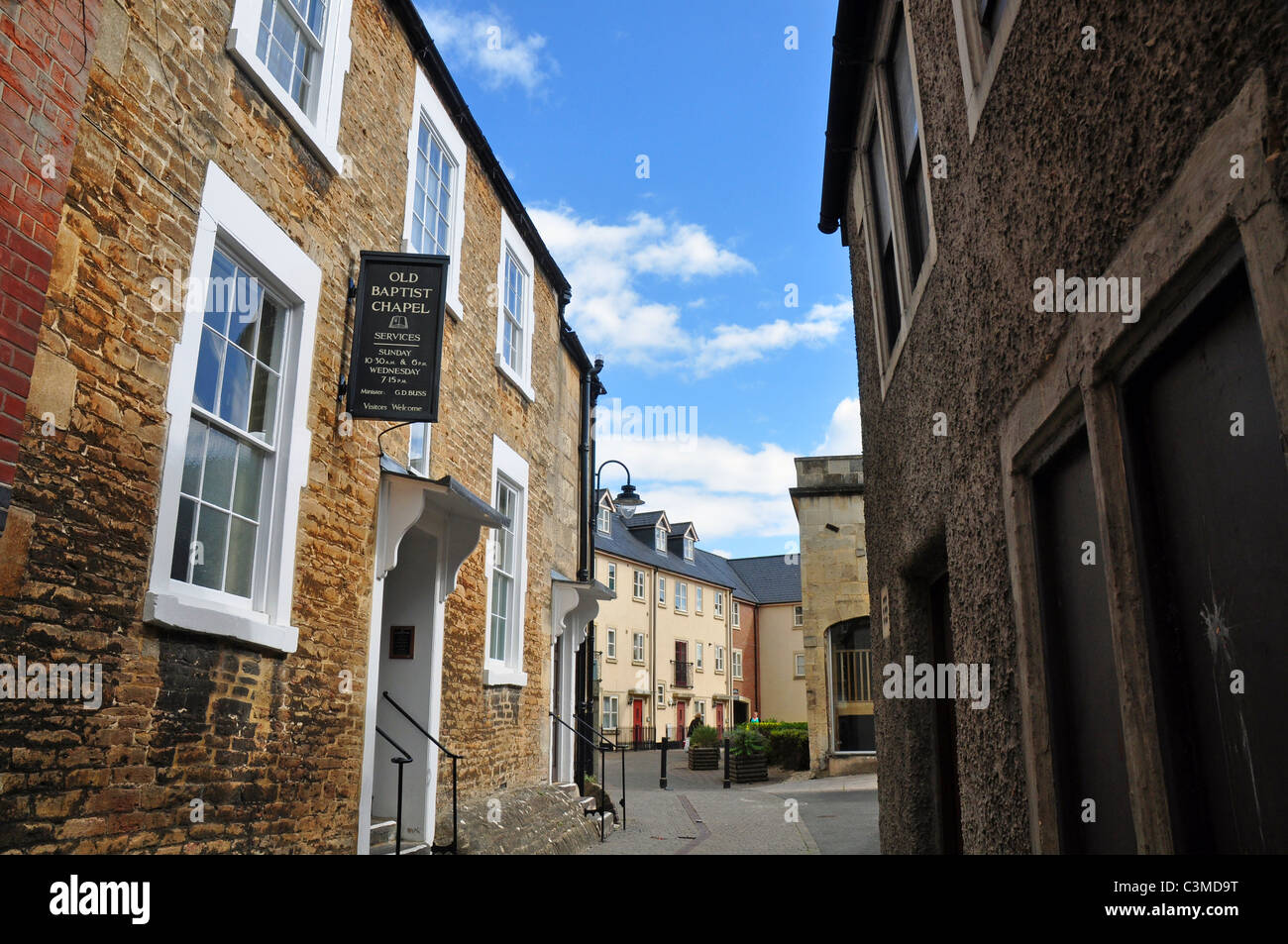 Chippenham, Wiltshire, England off the main street Stock Photo Alamy