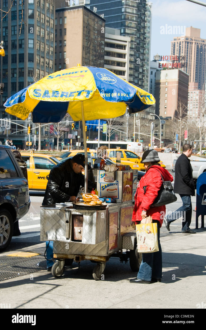 Street vendor selling hot dogs hires stock photography and images Alamy
