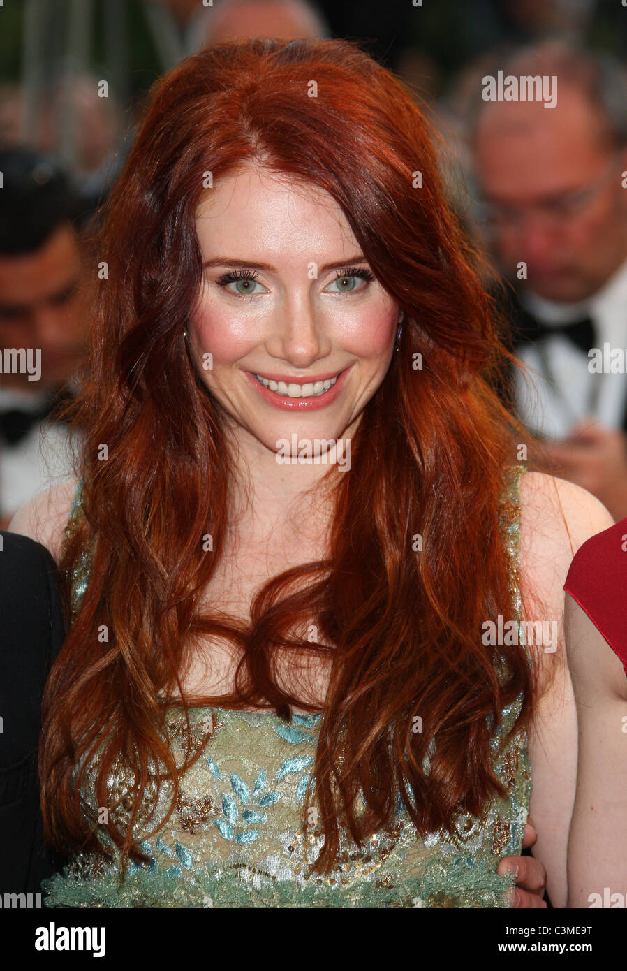 BRYCE DALLAS HOWARD SLEEPING BEAUTY PREMIERE CANNES FILM FESTIVAL 2011  PALAIS DES FESTIVAL CANNES FRANCE 12 May 2011 Stock Photo - Alamy