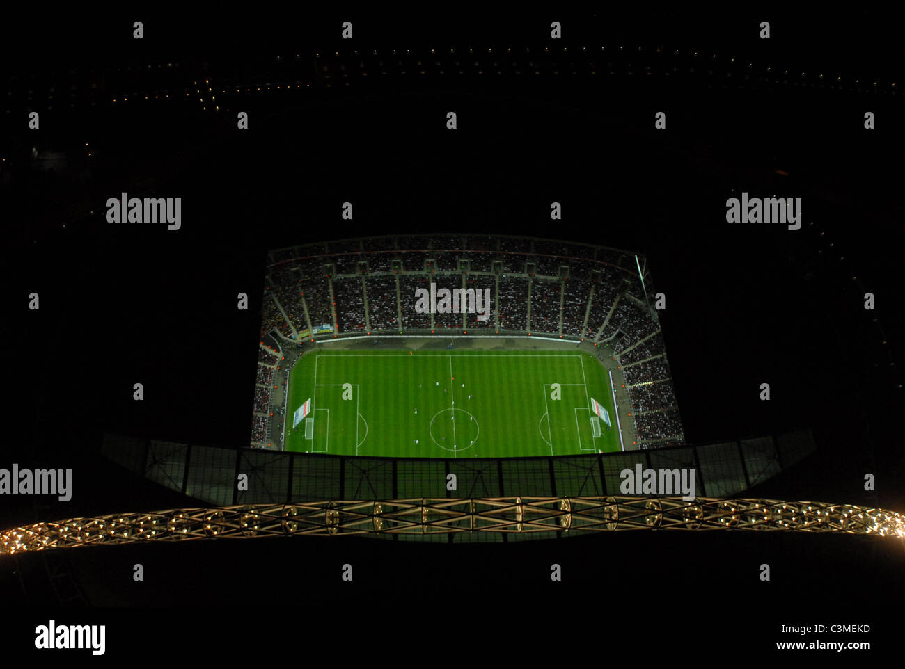 night photo of the Wembley stadium and arch from directly above the arch Stock Photo