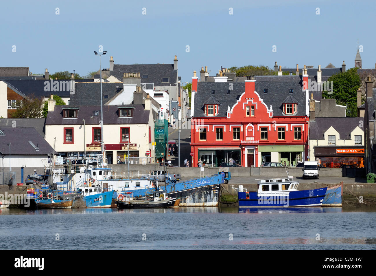 The town and harbour at Stornoway Stock Photo