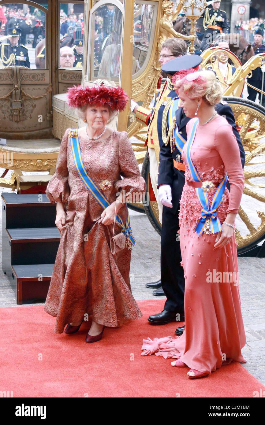 Dutch Queen Beatrix, Princess Maxima at the Hall of Knights to attend the opening of Parliament, when the queen gives her Stock Photo