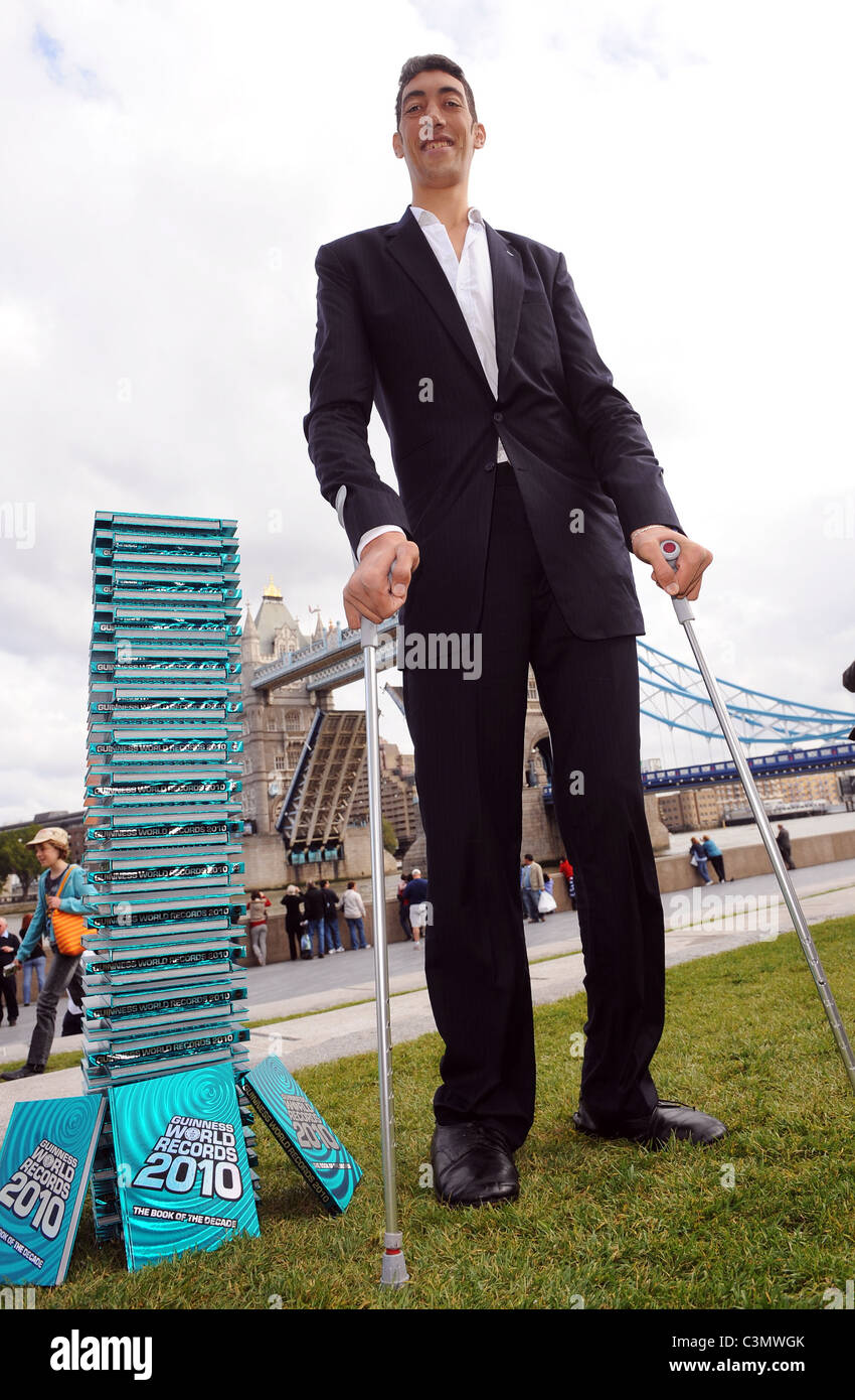 Tallest Person In The World 2010