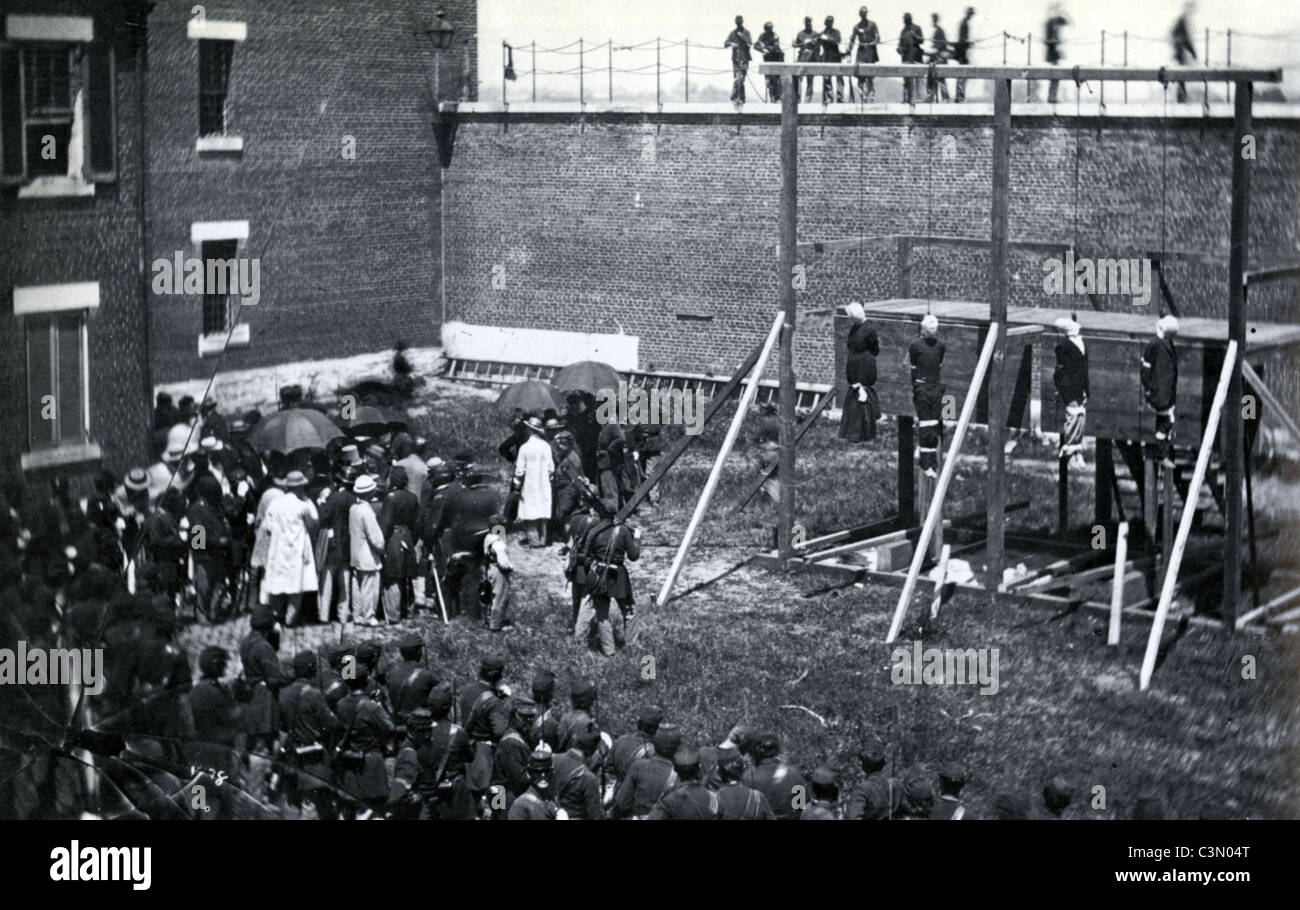 ABRAHAM LINCOLN  Execution of Mary Surratt, Lewis Powell, David Herold and George Atzerodt, 7 July 1865 at Fort McNair Stock Photo