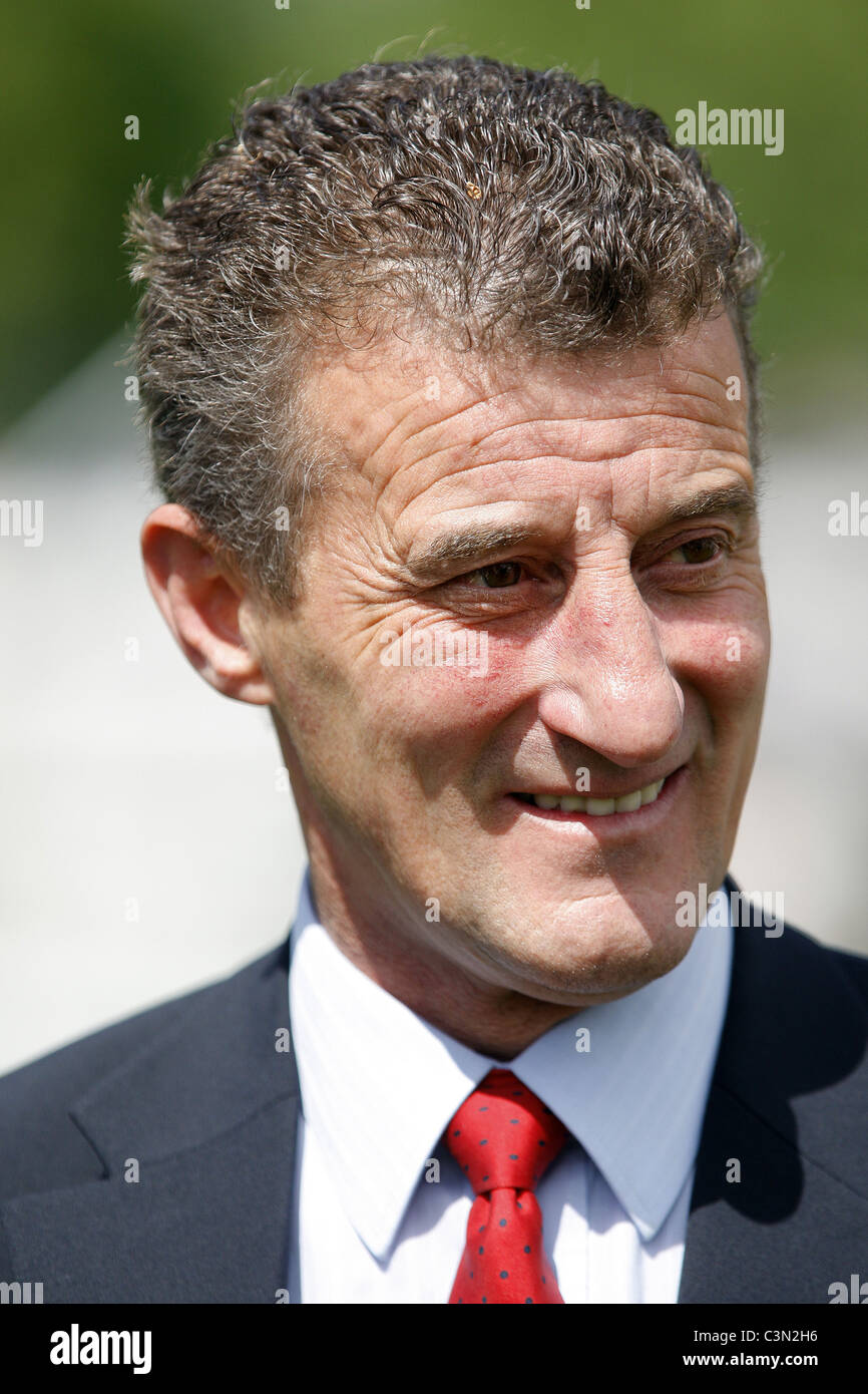 Kevin ryan horse racing hi-res stock photography and images - Alamy