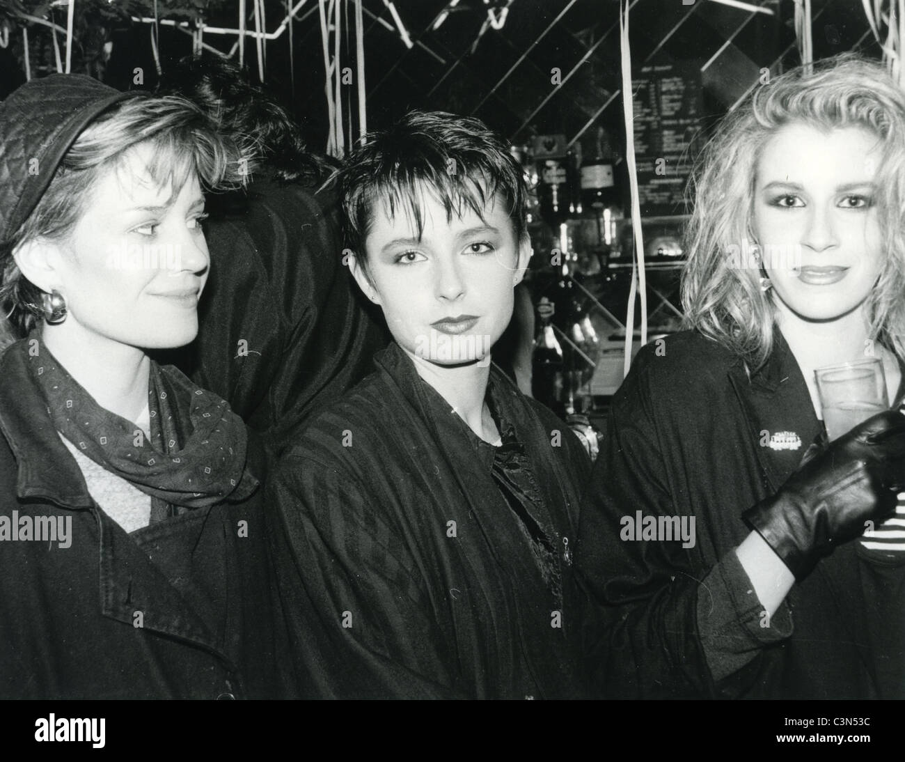 bananarama-uk-pop-group-about-1985-from-l-siobhan-fahey-keren
