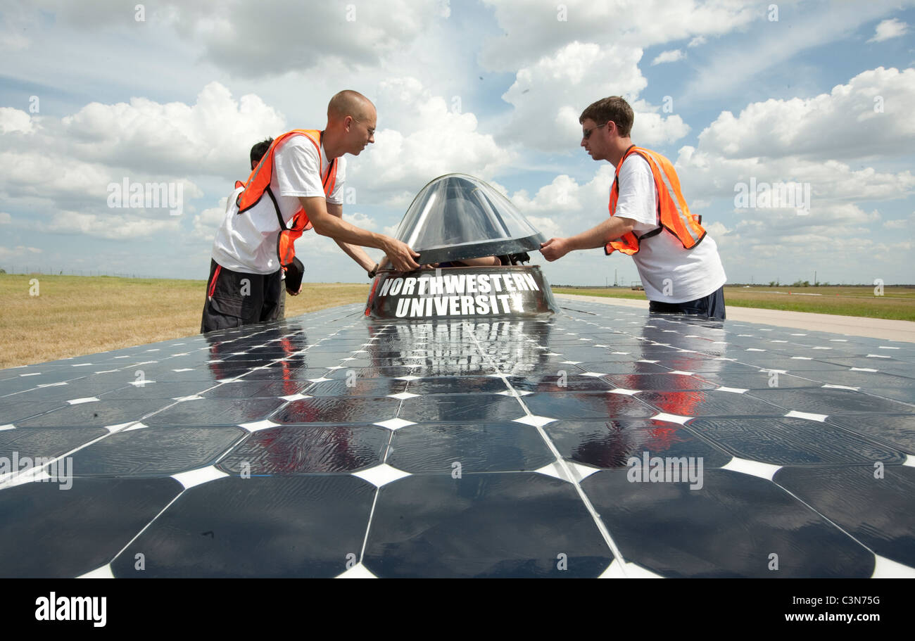 College solar car race teams from the US, Canada and Germany qualifying