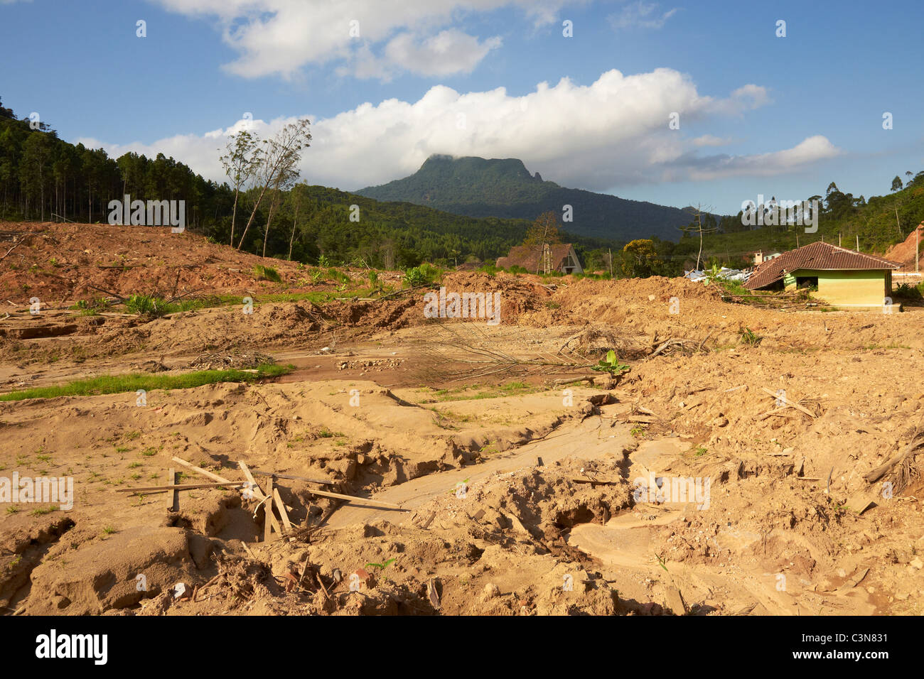 Landslide brazil hi-res stock photography and images - Alamy