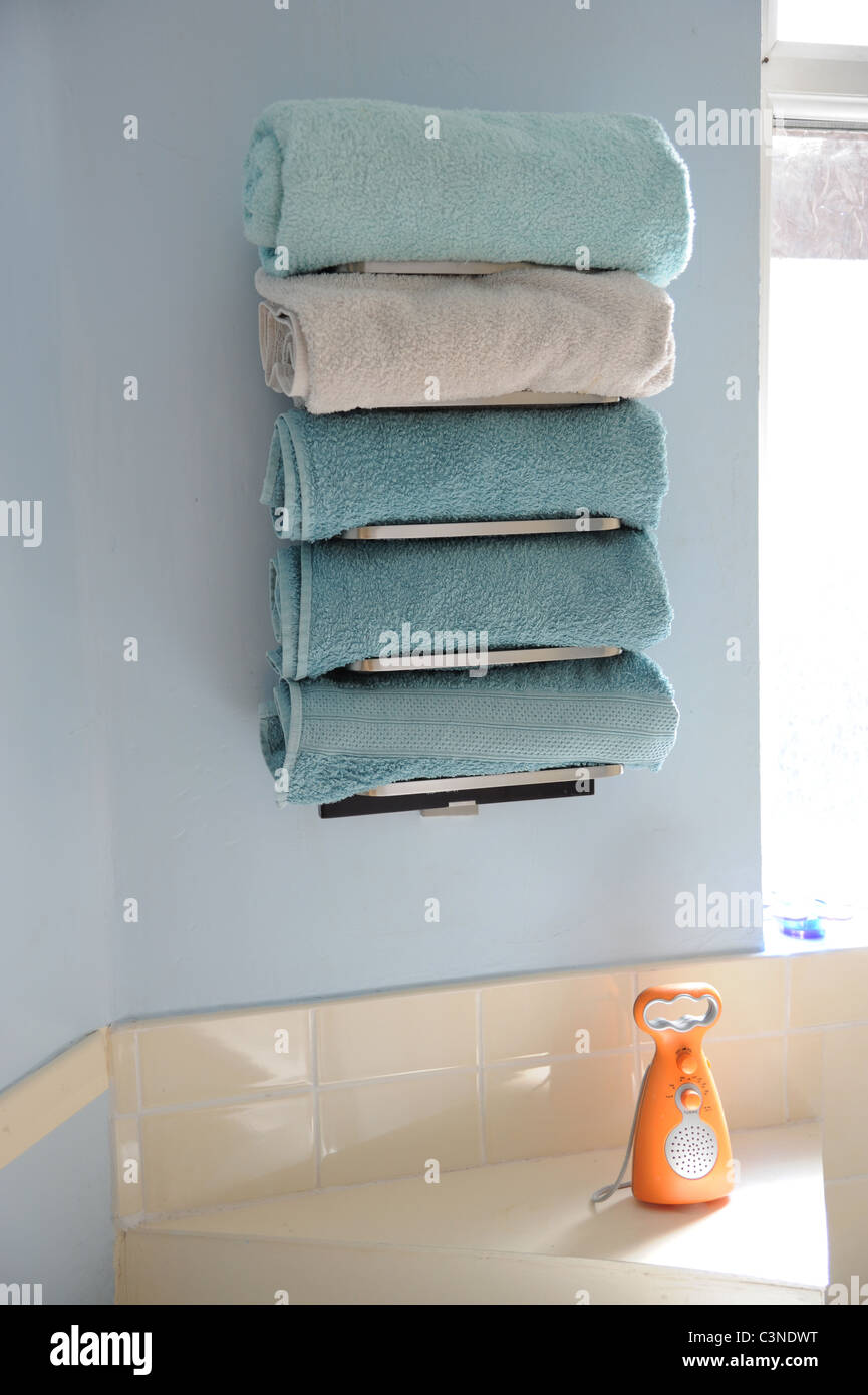 Towels in a bathroom Stock Photo Alamy