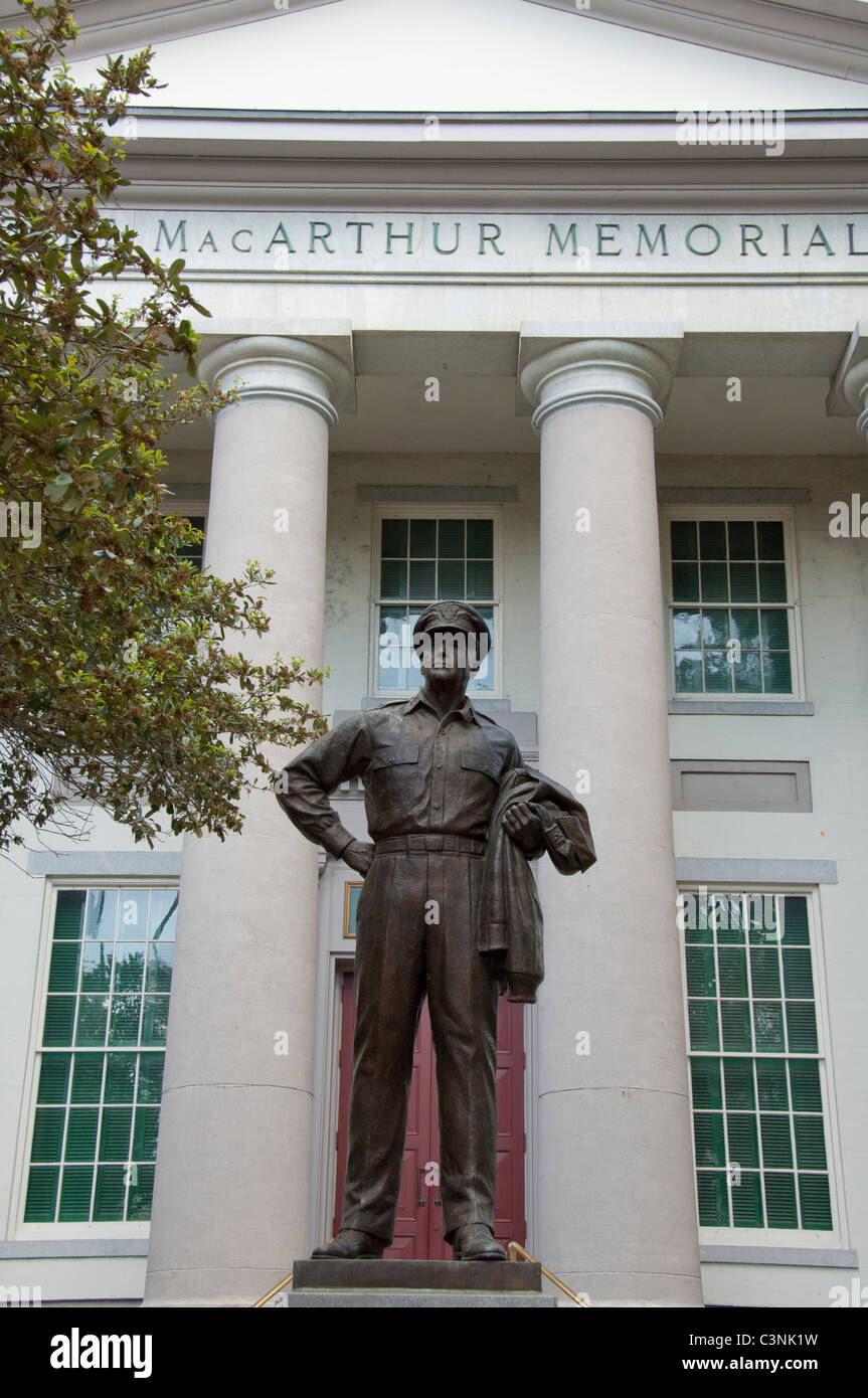 Virginia, Norfolk. Macarthur Square, General Douglas MacArthur Memorial