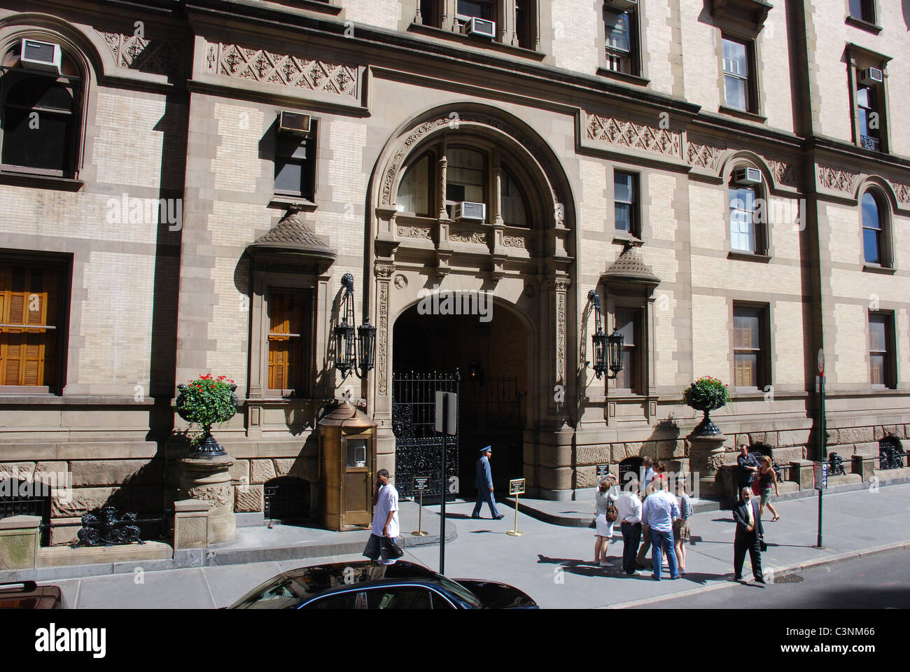 Dakota building new york hi-res stock photography and images - Alamy