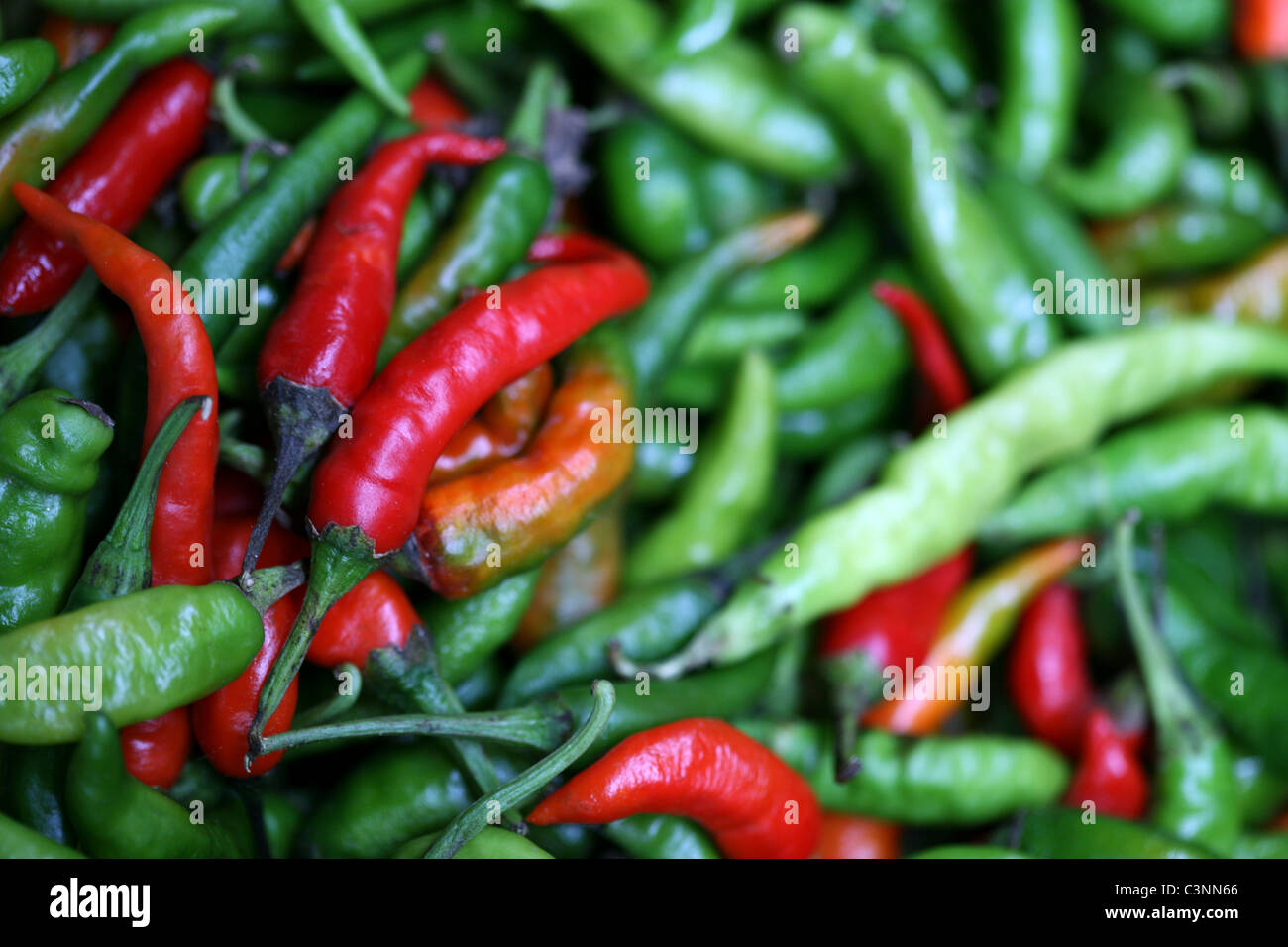 Chili peppers market hi-res stock photography and images - Alamy