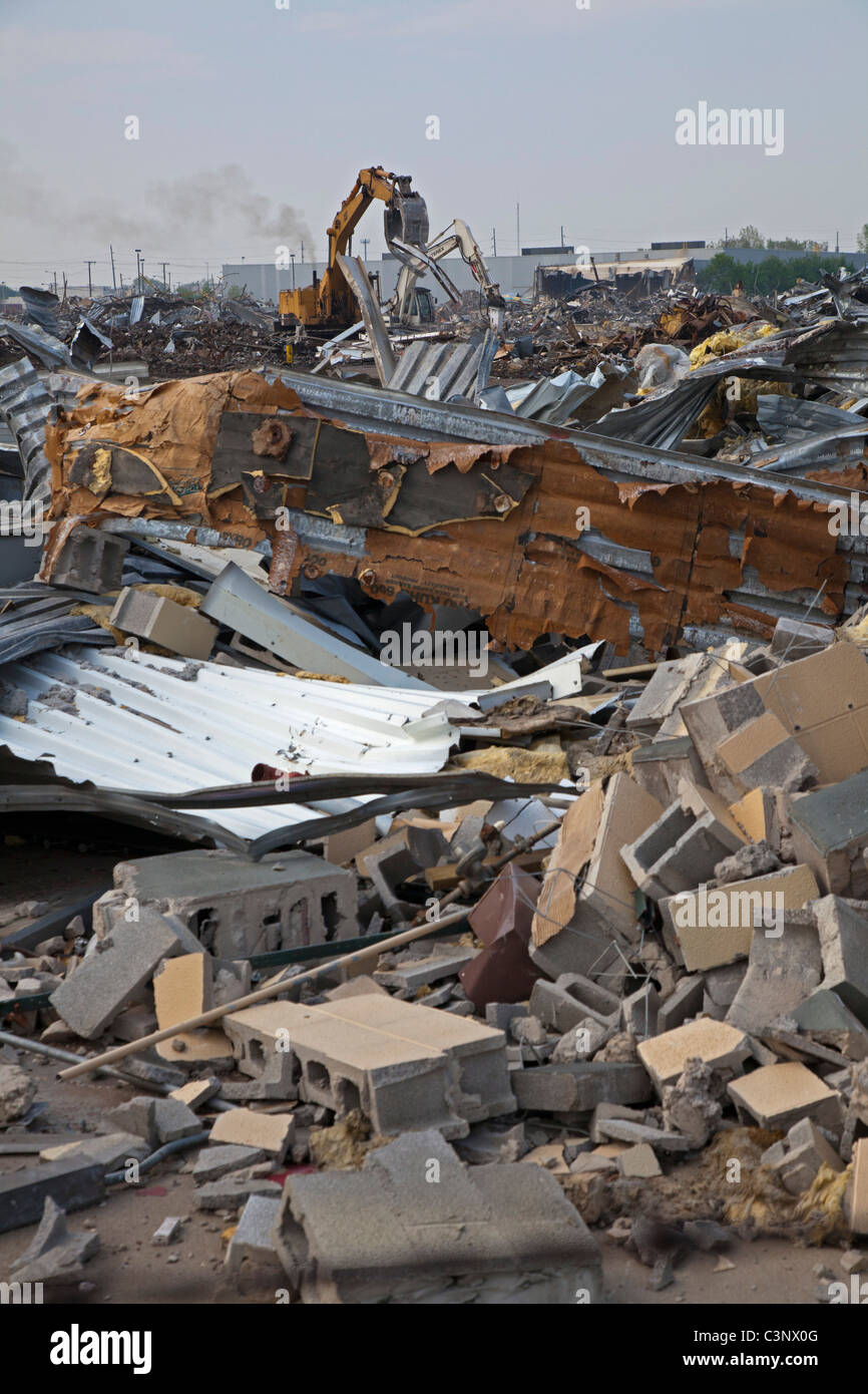 Demolition of Detroit Auto Plant Stock Photo Alamy