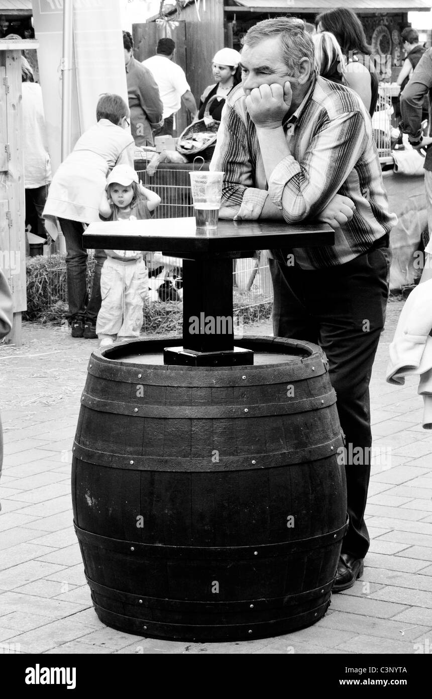 Beer barrel man drinking hires stock photography and images Alamy
