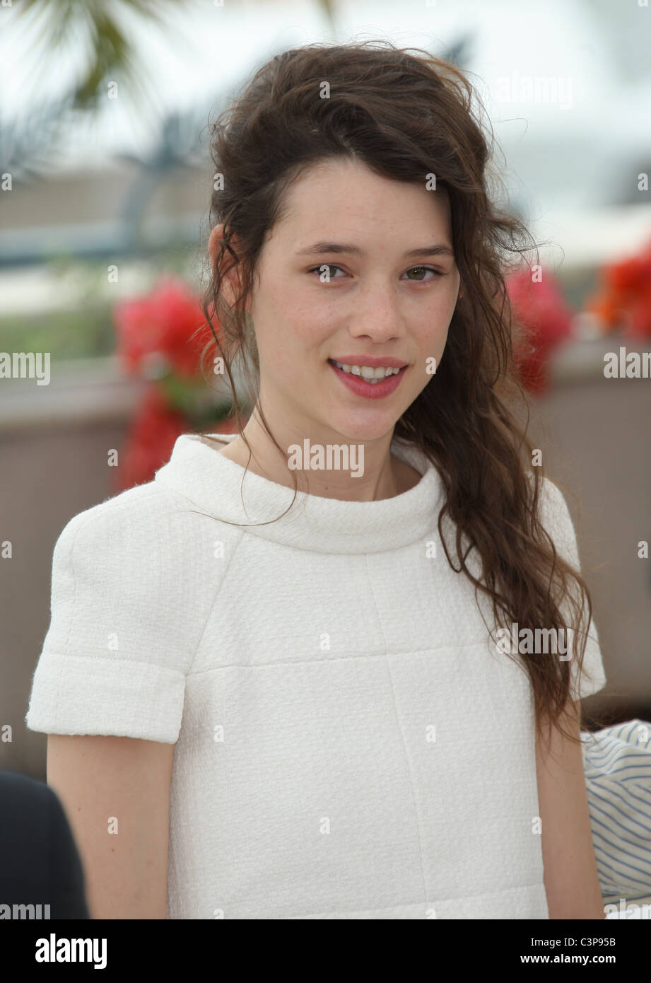 Astrid Berges Frisbey Pirates Of The Caribbean On Stranger Tides Photocall Cannes Film Festival 2011 Palais Des Festival Cann Stock Photo Alamy