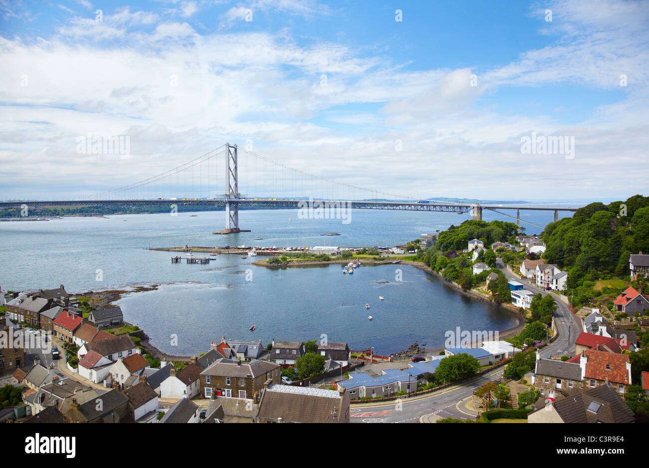 Forth Road Bridge, Scotland, connecting the Edinburgh, at South Queensferry, to Fife, at North Queensferry Stock Photo