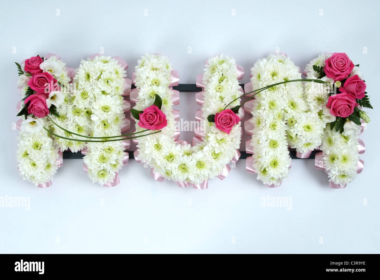 Funeral flowers mum hi-res stock photography and images - Alamy