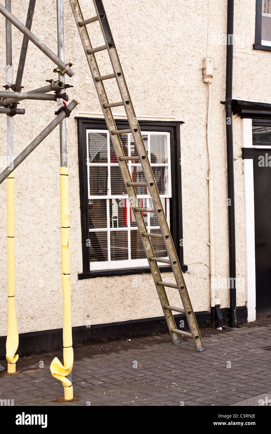 Scaffolding ladder hires stock photography and images Alamy