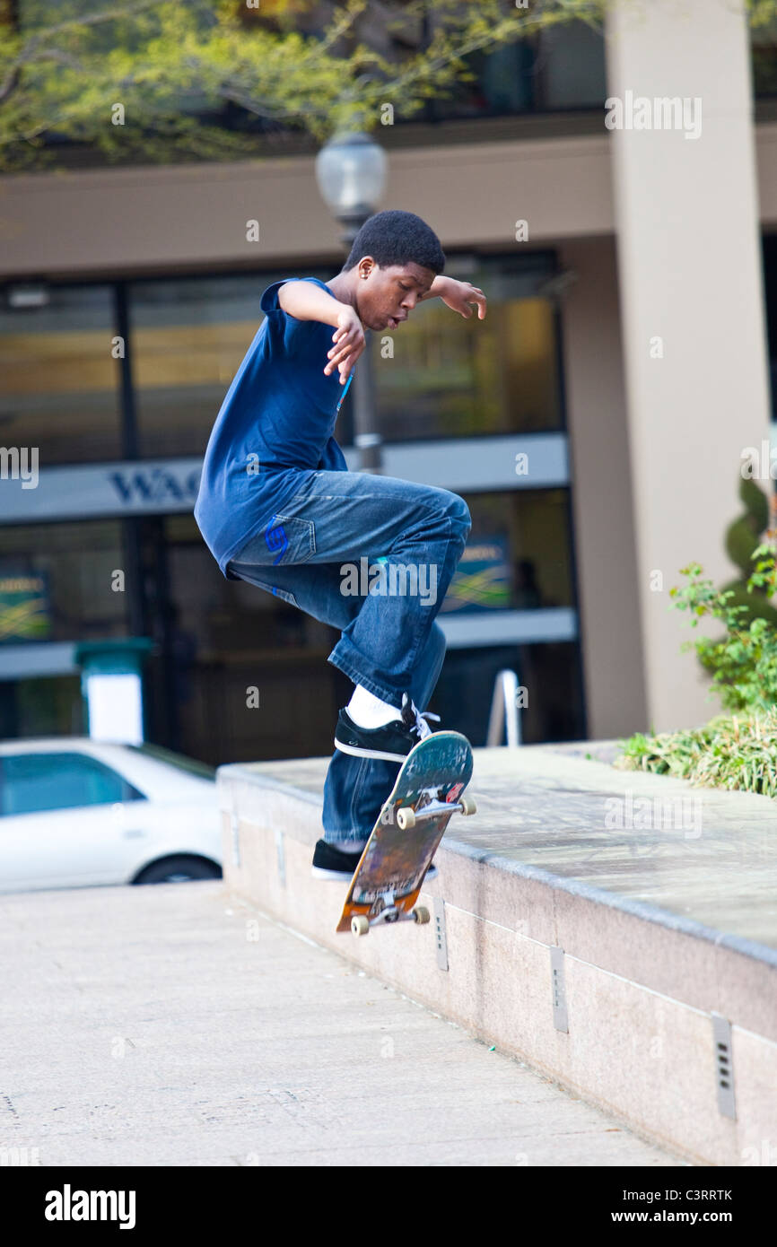 Skateboarding in Washington DC Stock Photo - Alamy